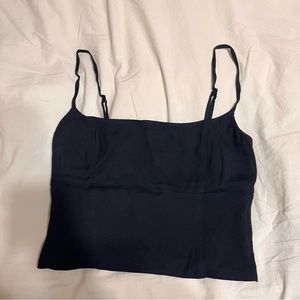 Aritzia Wilfred black tank
